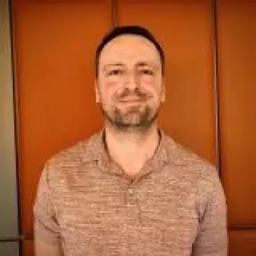 Nezir Sinani, Executive Director of B4Ukraine