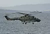 Den danske fregatten HDMS Niels Juel og dens helikopter øver på ubåtjakt utenfor Færøyene under Dynamic Mongoose 2023. Denne årlige øvelsen styrker Natos evne til å oppdage og bekjempe trusler under vann. (Foto: Fran S. Dzioba/NATO MARCOM)