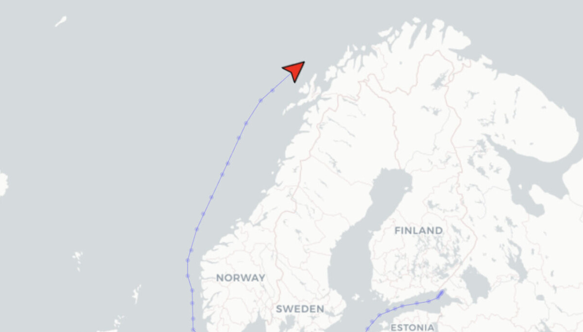 Russisches LNG-Speicherschiff fährt nach Eskorte durch die Ostsee entlang ...