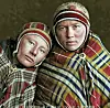 Anna Aslaksdatter Gaup and Anna Johnsdatter Somby have received new life through colors. 'Colour my past' and Per Ivar Somby creates a present, based on old photographs from Arctic regions, from Sapmi. (Photo: Sophus Tromholt 1883)